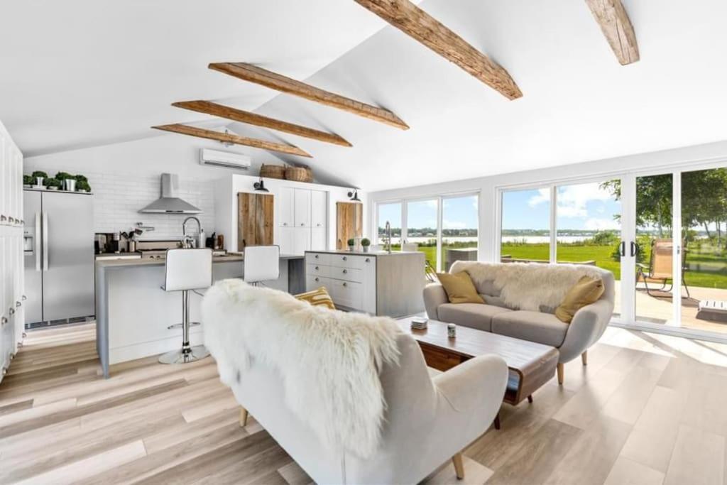 Waterfront Cottage "The Dream" With Private Hot Tub Shediac Esterno foto