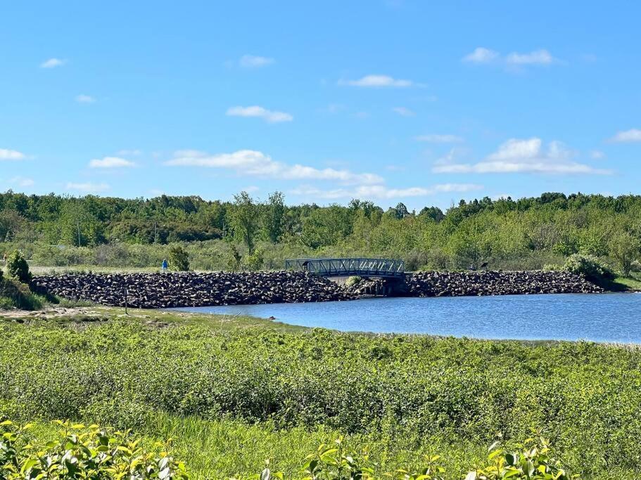 Waterfront Cottage "The Dream" With Private Hot Tub Shediac Esterno foto